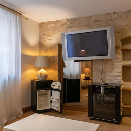 Les Joyaux Tournusiens Apartment Exterior foto